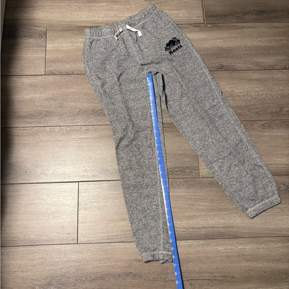 Kids Roots Sweatpants - Picture 5 of 6
